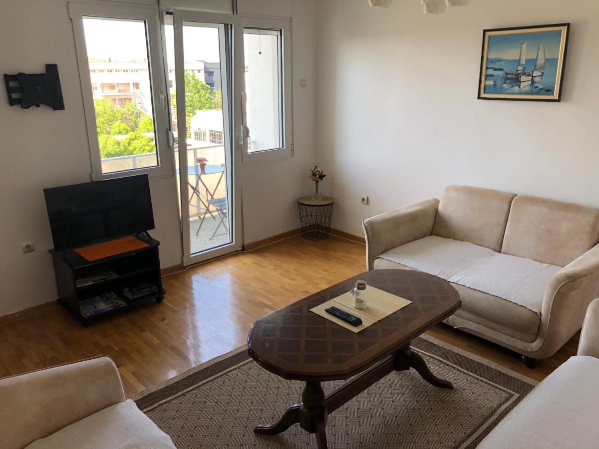 Square Apartment 포드고리차 외부 사진