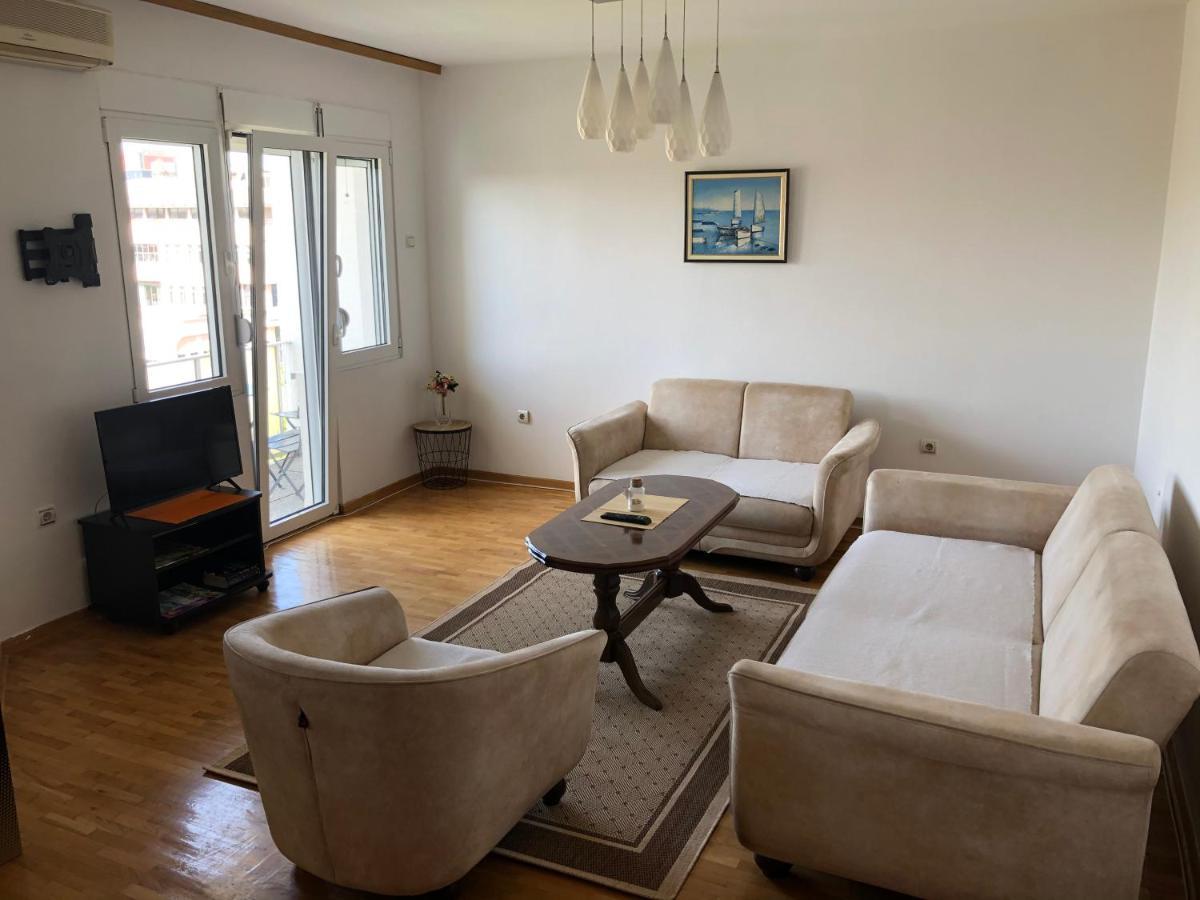 Square Apartment 포드고리차 외부 사진